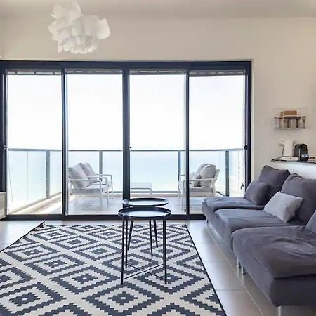 Oַ&O Group- Luxury Apt Tower Best Sea View Bat Yam Eksteriør billede