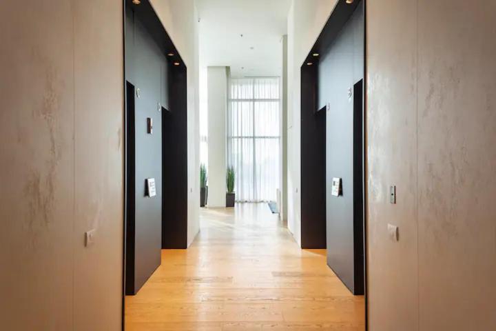 Oַ&O Group- Luxury Apt Tower Best Sea View Bat Yam Eksteriør billede
