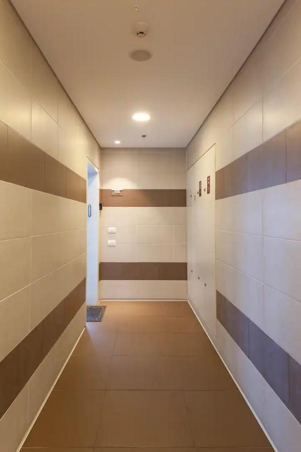 Oַ&O Group- Luxury Apt Tower Best Sea View Bat Yam Eksteriør billede