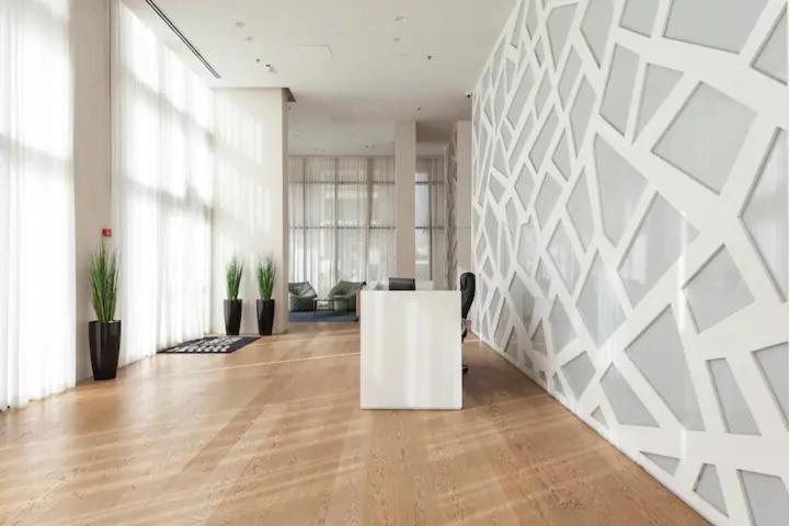 Oַ&O Group- Luxury Apt Tower Best Sea View Bat Yam Eksteriør billede