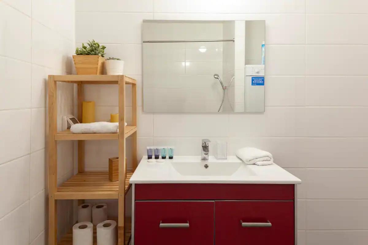 Oַ&O Group- Luxury Apt Tower Best Sea View Bat Yam Eksteriør billede